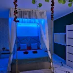 Afi Discret Jacuzzi شقة