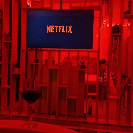 Afi Discret Jacuzzi דירה