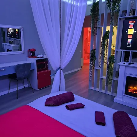 Afi Discret Jacuzzi Apartmán