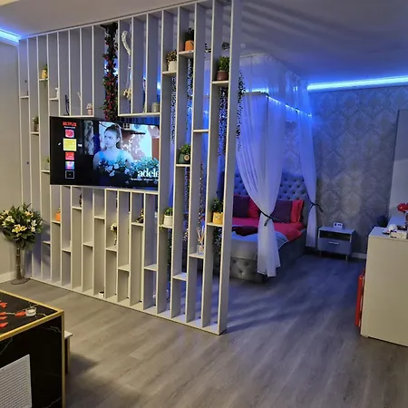 Apartmán Afi Discret Jacuzzi *