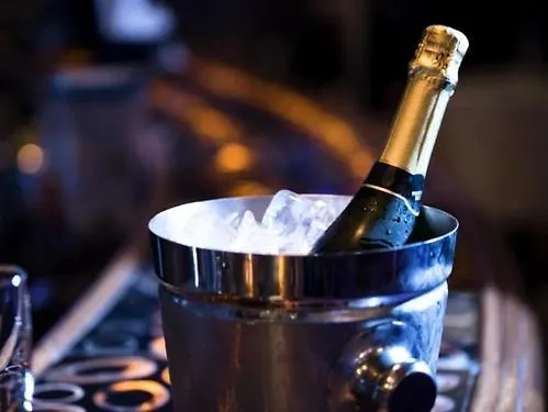 Afi Discret Jacuzzi Apartament