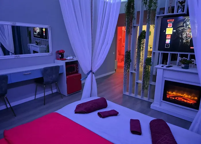 Afi Discret Jacuzzi Apartment