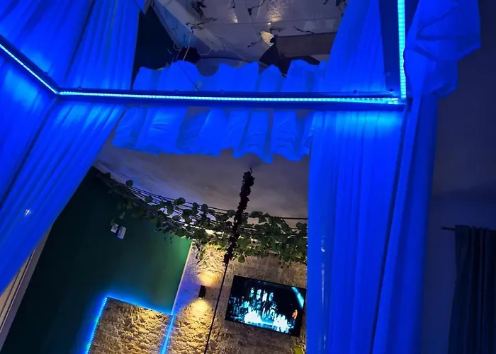 Afi Discret Jacuzzi דירה